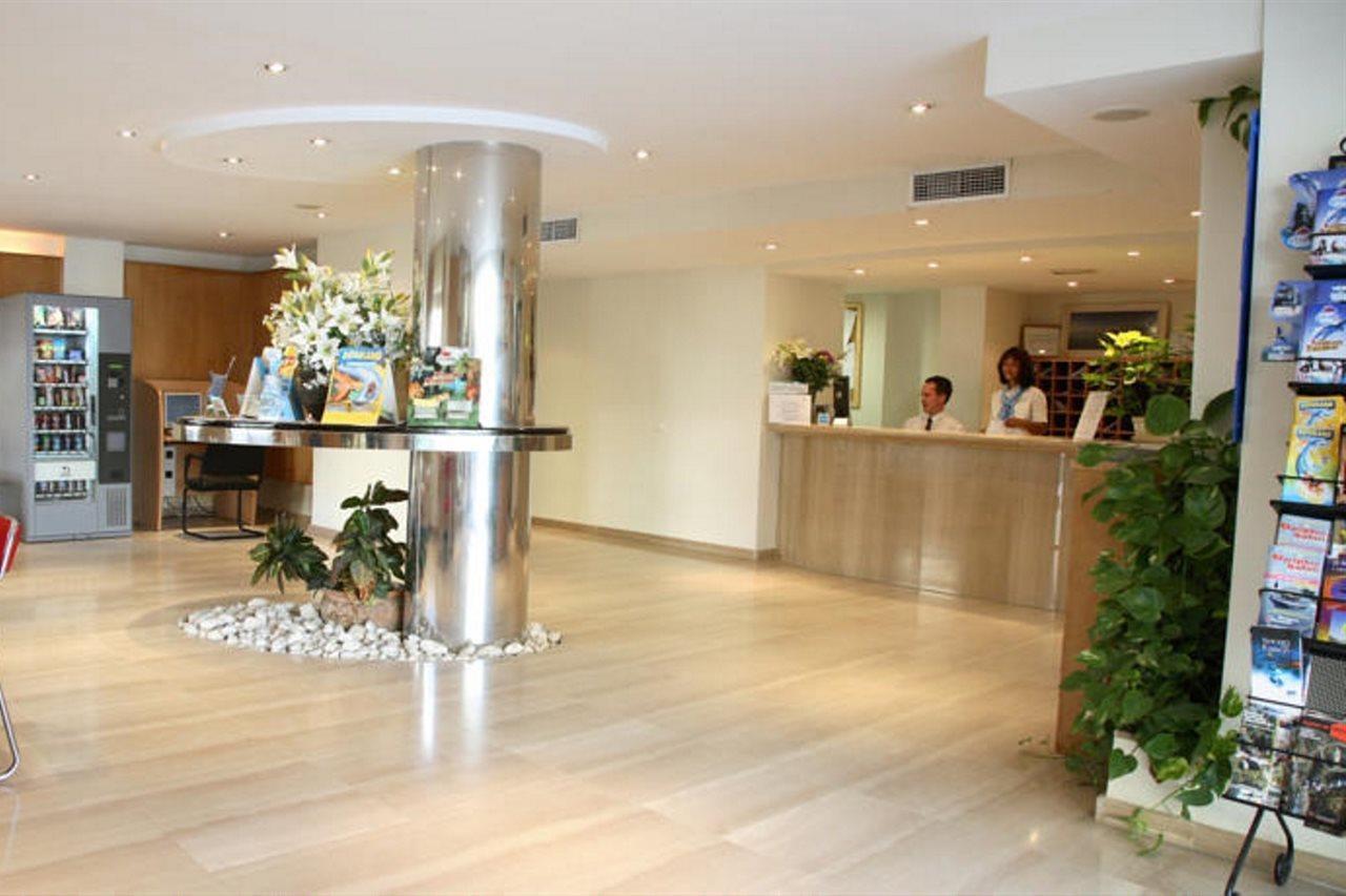Puerto Azul Marbella Apartment Luaran gambar